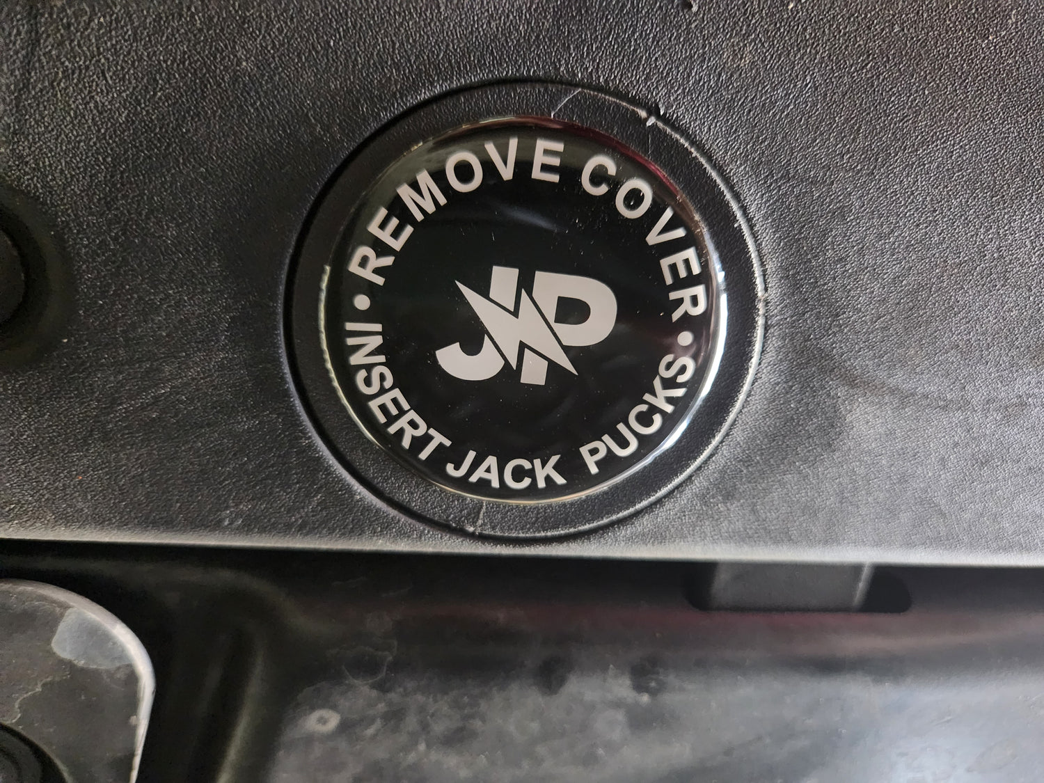 **NEW** Rivian Jack Point Identifier Emblem Kit – Jack Pucks