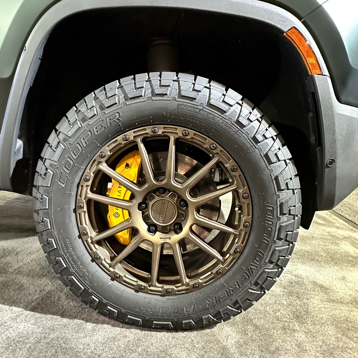 Custom Forged Wheels For Rivian R1T R1S Variant SSP-1 Set of Four (4) - Jack Pucks